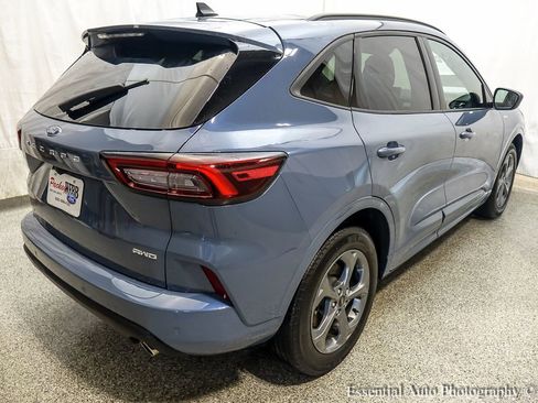 Used 2024 Ford Escape ST-Line w/ Tech Pack #1 image 9