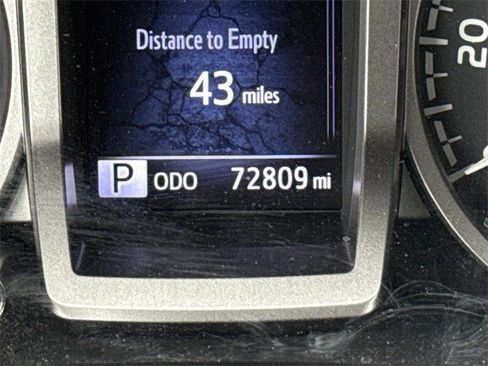 Used 2018 Toyota Tacoma SR5 image 28