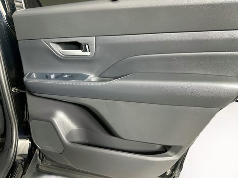 Used 2024 Toyota Grand Highlander AWD image 32
