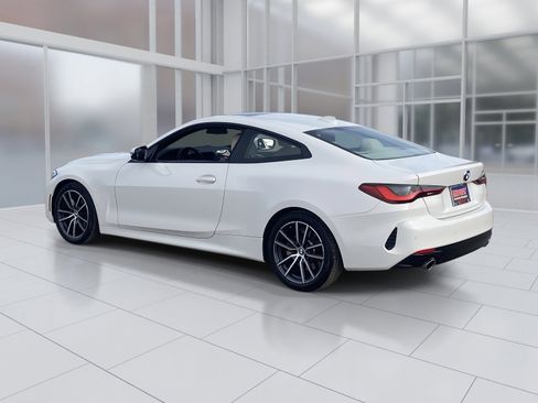 Used 2021 BMW 430i Coupe w/ Convenience Package image 4