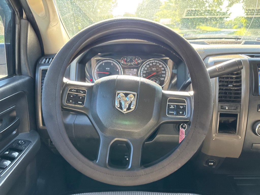 Used 2012 RAM 2500 ST w/ Chrome Appearance Group AWD/4WD image 13