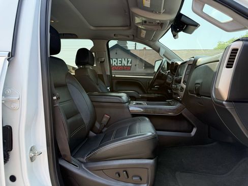 Used 2016 GMC Sierra 2500 Denali w/ Duramax Plus Package AWD/4WD image 11