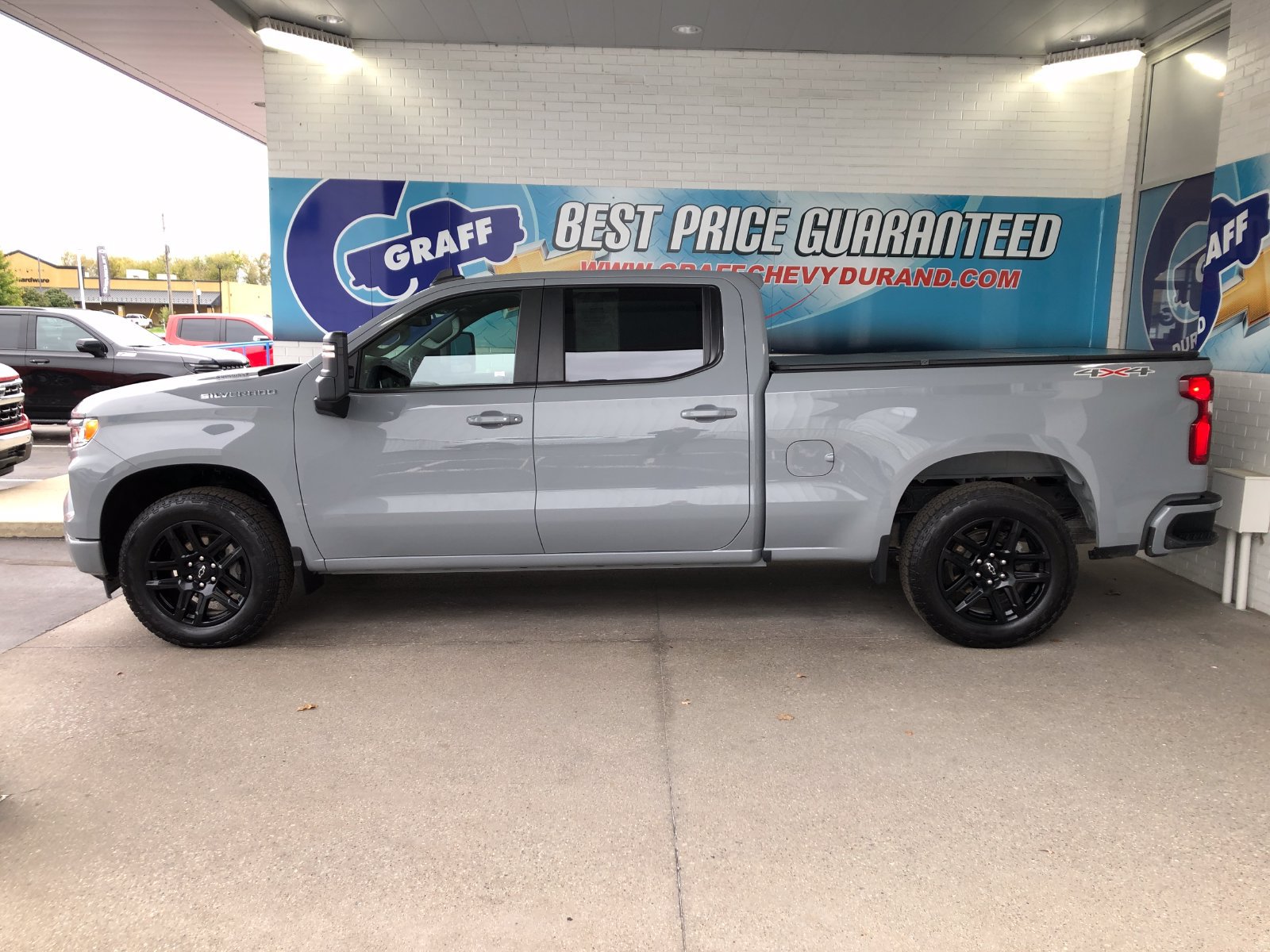 Used 2025 Chevrolet Silverado 1500 RST AWD/4WD image 5