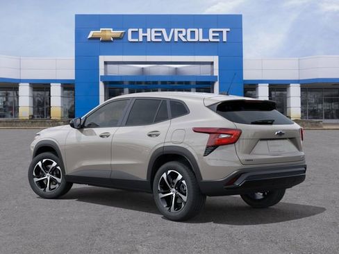 New 2026 Chevrolet Trax RS w/ Driver Confidence Package FWD image 3