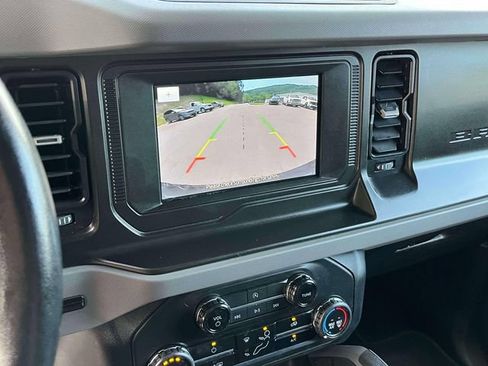 Used 2023 Ford Bronco Big Bend w/ Sasquatch Package AWD/4WD image 36