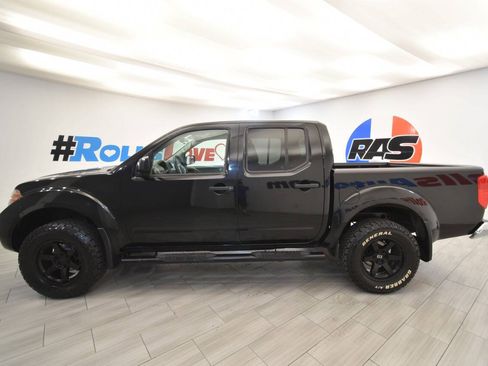 Used 2018 Nissan Frontier SV AWD/4WD image 11