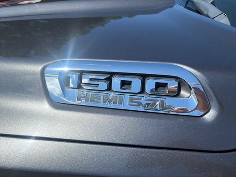 Used 2020 RAM 1500 Big Horn AWD/4WD image 38
