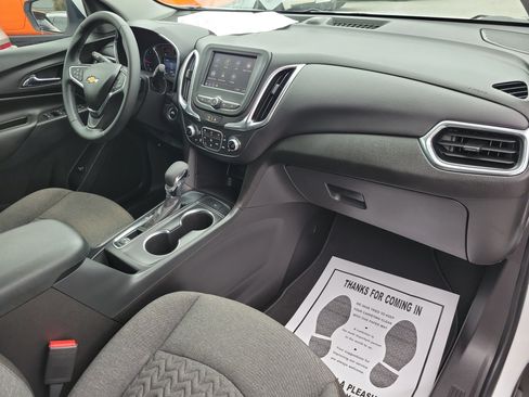 Certified 2024 Chevrolet Equinox LT FWD image 11