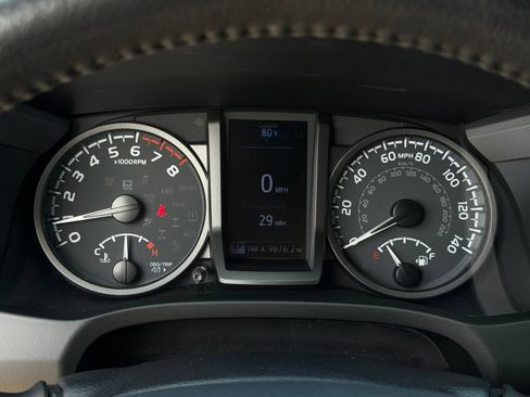 Used 2020 Toyota Tacoma TRD Off-Road AWD/4WD image 25