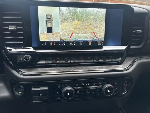 Used 2025 Chevrolet Silverado 1500 ZR2 w/ Technology Package image 10