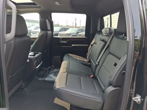 New 2026 GMC Sierra 2500 Denali w/ Denali Reserve Package AWD/4WD image 7