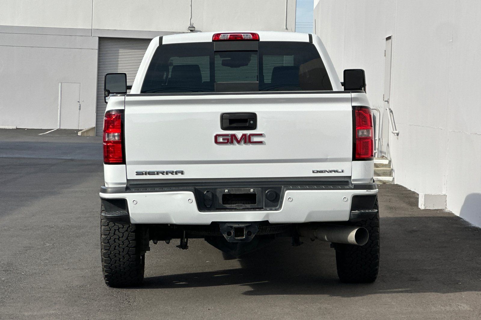 Used 2016 GMC Sierra 2500 Denali w/ Duramax Plus Package AWD/4WD image 5