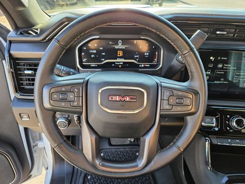 Used 2024 GMC Sierra 2500 AT4 w/ AT4 Premium Plus Package image 25