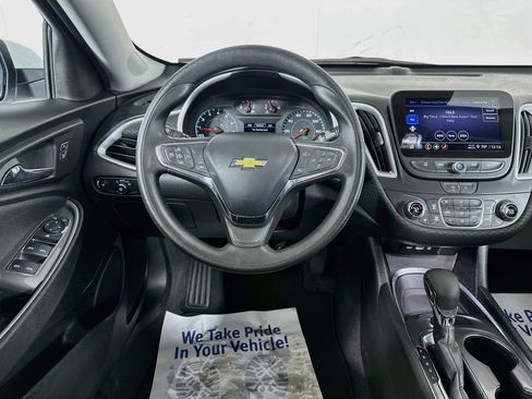 Used 2023 Chevrolet Malibu LT FWD image 21
