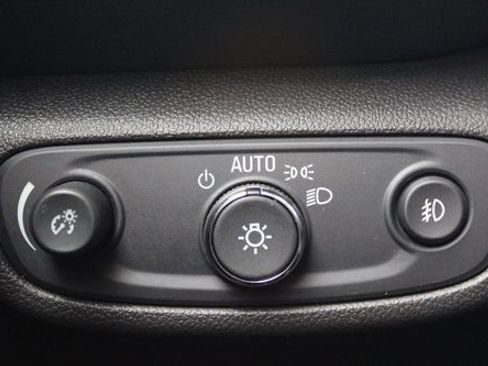 Used 2022 Chevrolet TrailBlazer ACTIV w/ Sun and Liftgate Package image 38