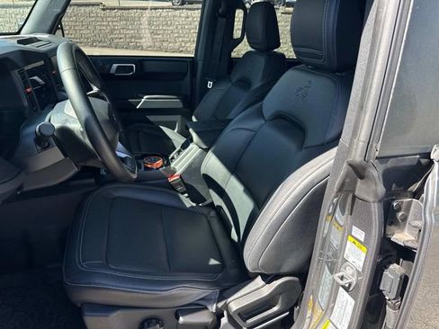 Used 2025 Ford Bronco Badlands AWD/4WD image 30