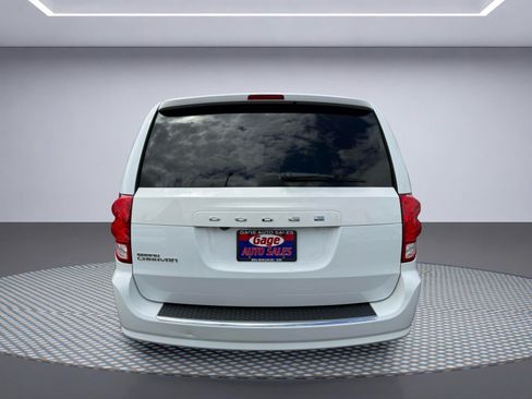 Used 2019 Dodge Grand Caravan SE w/ UConnect Hands-Free Group FWD image 5