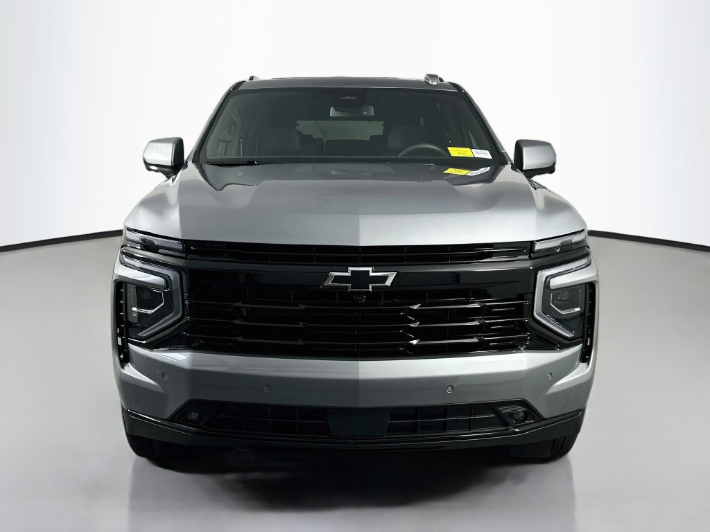 Used 2026 Chevrolet Suburban RST w/ Comfort Package AWD/4WD image 2