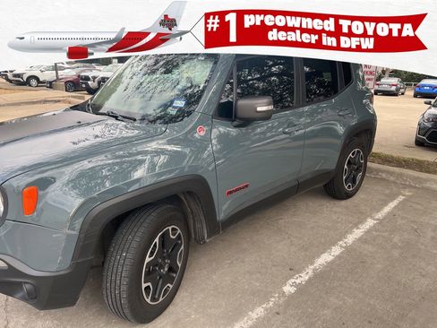 Used 2016 Jeep Renegade Trailhawk w/ Premium Trailhawk Package image 1