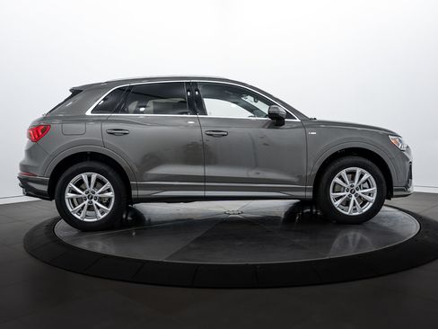 New 2025 Audi Q3 2.0T Premium image 3
