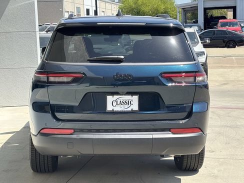New 2026 Jeep Grand Cherokee L Limited w/ Limited Altitude Package AWD/4WD image 4