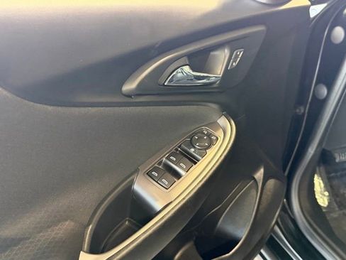Used 2021 Chevrolet Malibu RS FWD image 23
