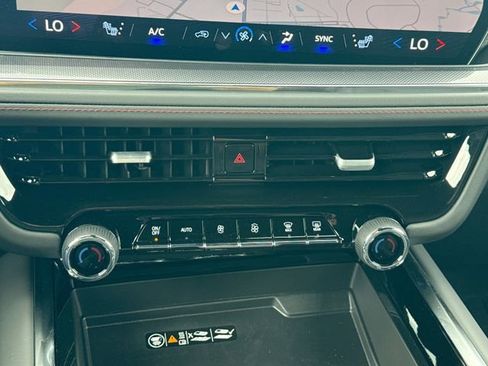New 2026 Chevrolet Suburban RST w/ Comfort Package AWD/4WD image 19