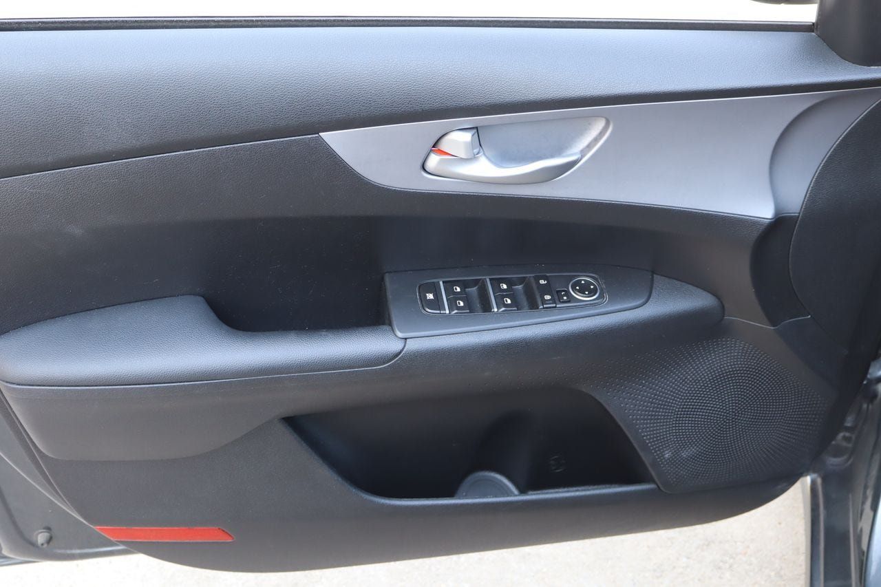 Used 2024 Kia Forte LXS FWD image 18