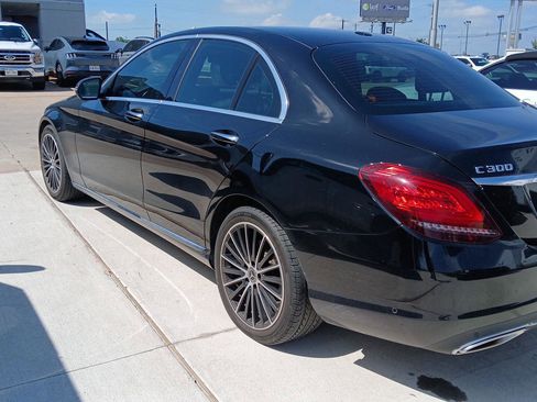 Used 2020 Mercedes-Benz C 300 Sedan w/ Premium Package image 7