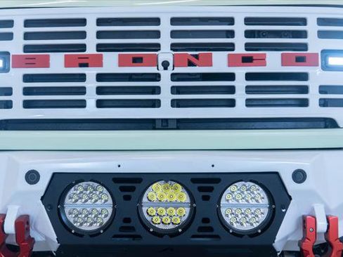 Used 2025 Ford Bronco Badlands AWD/4WD image 16