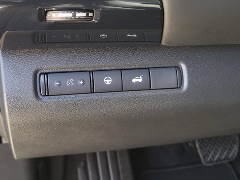 New 2026 Nissan Pathfinder SV FWD image 19