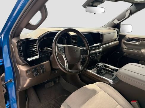 Used 2024 Chevrolet Silverado 1500 RST w/ Convenience Package II AWD/4WD image 9