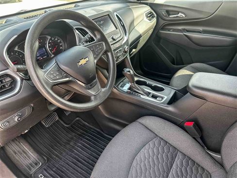 Used 2020 Chevrolet Equinox LT image 12