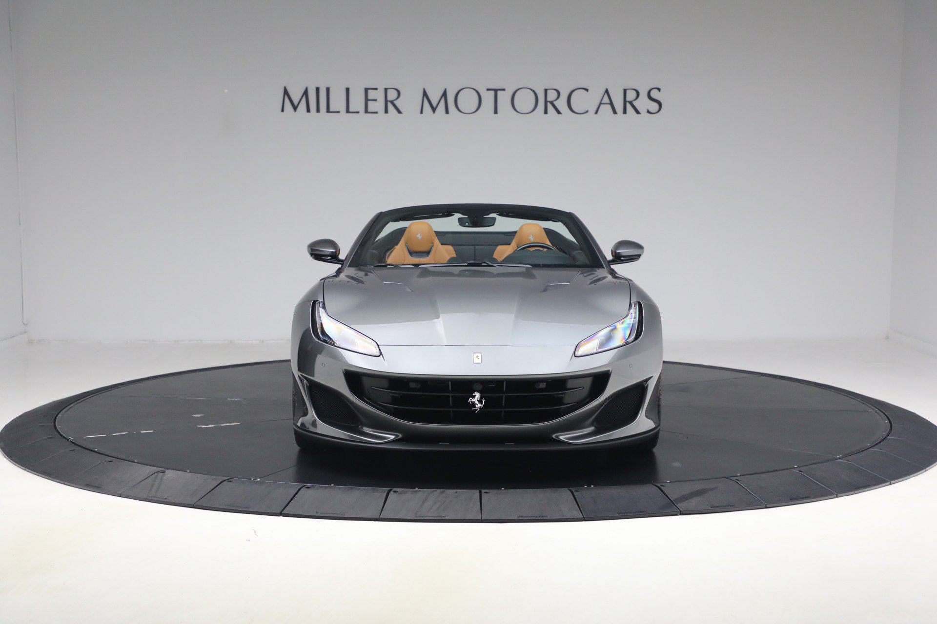 Certified 2019 Ferrari Portofino RWD image 13