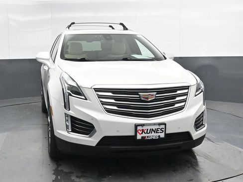 Used 2018 Cadillac XT5 Premium Luxury image 5