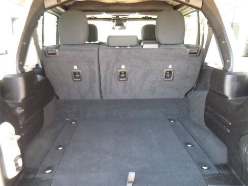 Used 2024 Jeep Wrangler Unlimited Rubicon 4xe AWD/4WD image 20