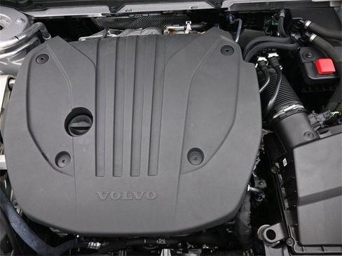 Used 2023 Volvo XC60 B5 Ultimate w/ Climate Package image 37