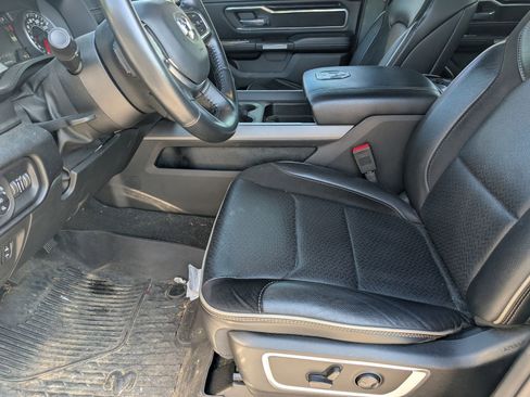 Used 2022 RAM 1500 Laramie w/ Sport Appearance Package image 6