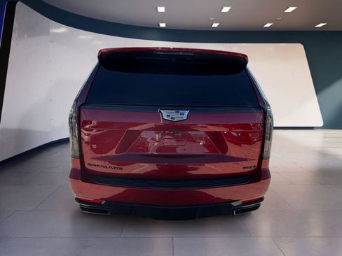 Used 2022 Cadillac Escalade Sport Platinum image 4