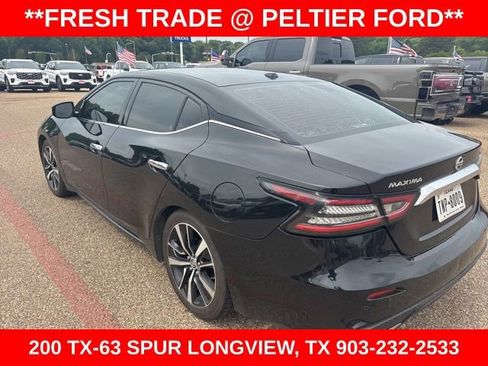 Used 2022 Nissan Maxima SV w/ Floor Mat Group FWD image 5