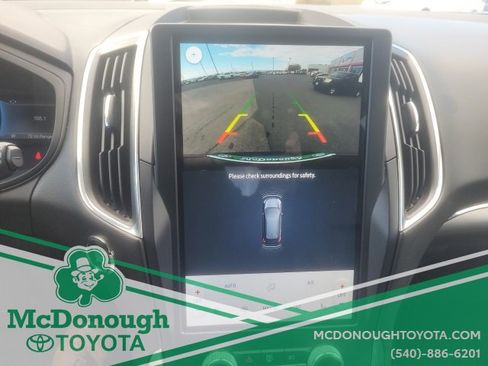 Used 2023 Ford Edge Titanium image 16