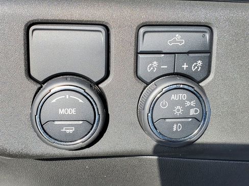 Used 2023 Chevrolet Silverado 1500 RST image 21