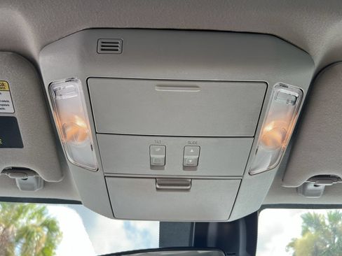 Used 2019 Toyota Sequoia TRD Sport AWD/4WD image 29