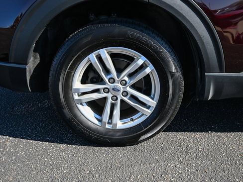 Certified 2023 Ford Explorer XLT w/ Equipment Group 202A image 14