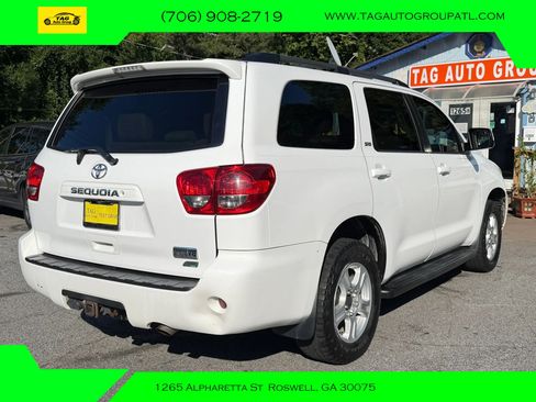 Used 2013 Toyota Sequoia SR5 w/ Premium Pkg AWD/4WD image 8