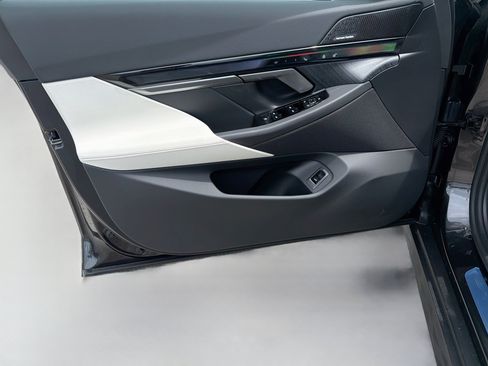 New 2027 BMW 530i w/ Premium Package RWD image 21
