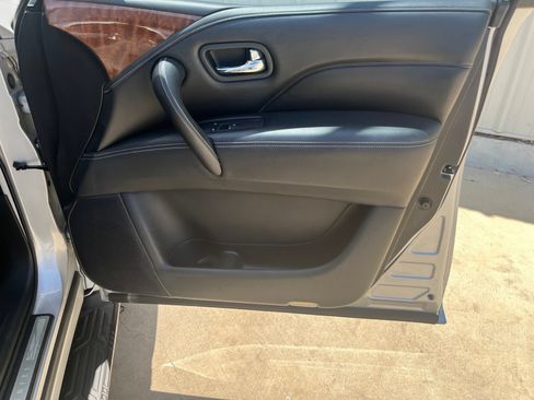 Used 2018 INFINITI QX80 2WD image 17