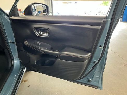 Used 2023 Honda HR-V Sport image 12