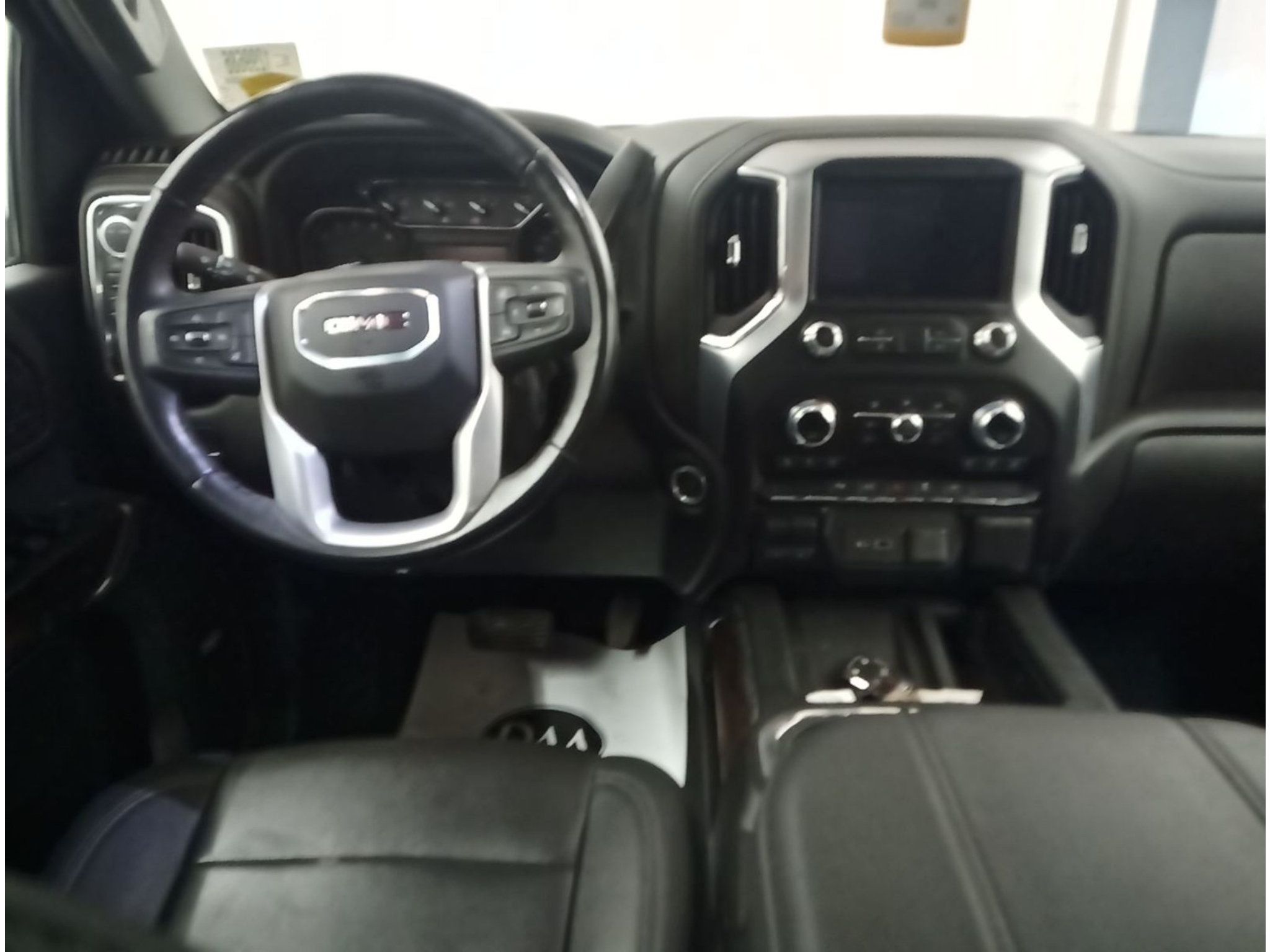 Used 2023 GMC Sierra 2500 SLT w/ SLT Premium Package AWD/4WD image 2
