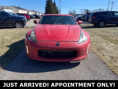 Used 2018 Nissan 370Z w/ Sport Package image 8